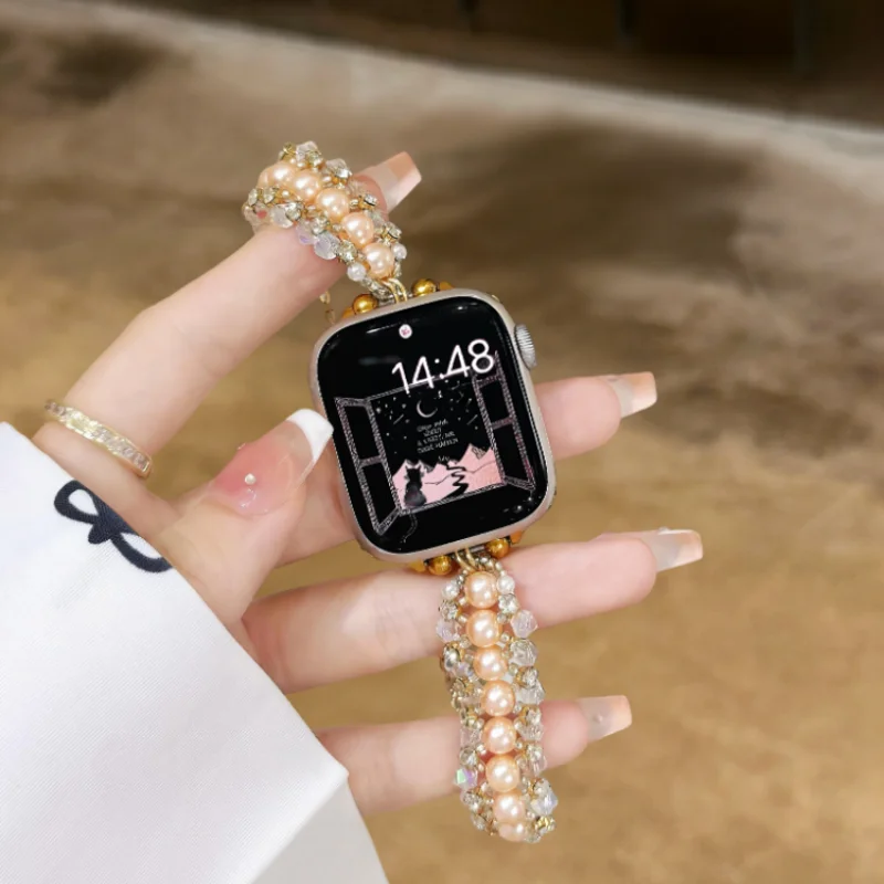 

Стильный ремешок для часов, совместимый с iWatch 38 мм, 40 мм, 41 мм, 42 мм, 44 мм, 45 мм и 49 мм.