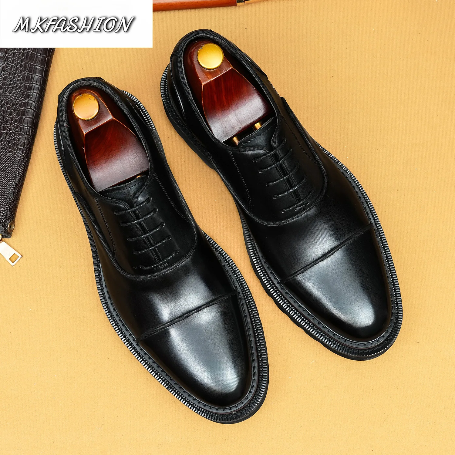 Men British Business Casual Shoes Thick Soled Pointed Toe Lace Up Wedding Shoes Footwear