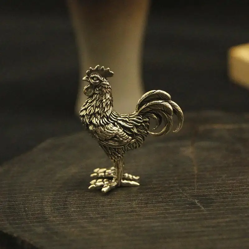 Miniature Bronze Rooster And Hen Figurines, Pure Brass Sculpted Figures, Suitable For Office Desks, Tea Sets, And Pet Crafts.