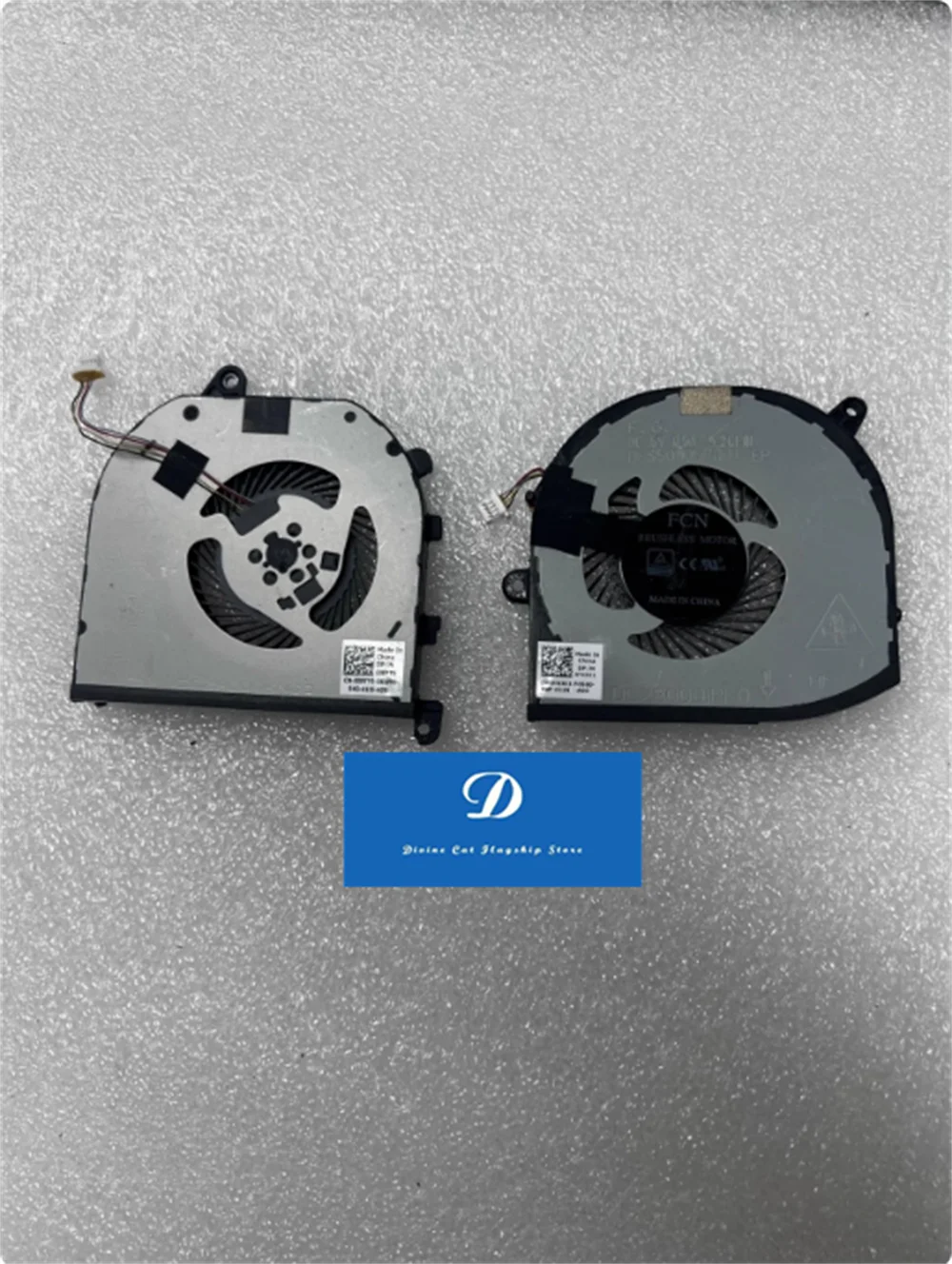 

Оригинальный вентилятор для Dell XPS 15 9570 M5530 008YY9 0TK9J1