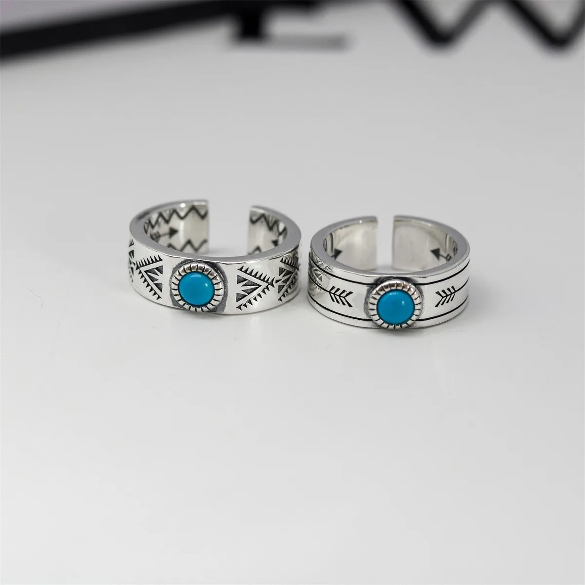 

Takahashi Goro's Goro Indian Feather Arrowhead Blue Turquoise Open Ring Hip-Hop Street Style Ring for Men and Women