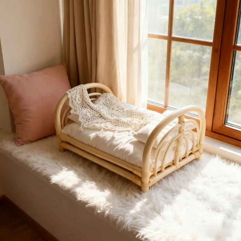 Vintage Rattan Woven Baby Basket Newborn Photography Props - Rattan Crib & Bed Essential Photo Shoot Furniture for Newborns