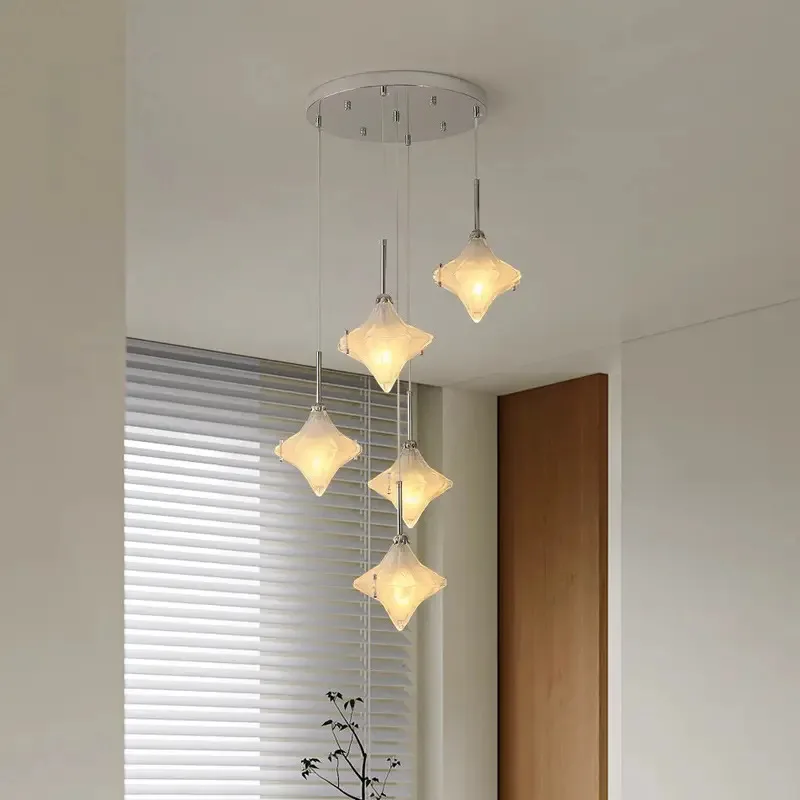 ثريا غرفة المعيشة الزجاجية على الطراز الفرنسي، مدخل المدخل القديم، المدخل، غرفة النوم، الدرج، تركيبات الإضاءة المزدوجة