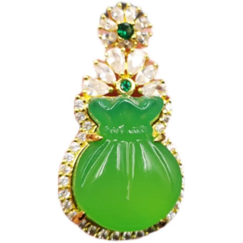 

Bright gold inlaid emerald green chalcedony agate money bag pendant, lucky bag