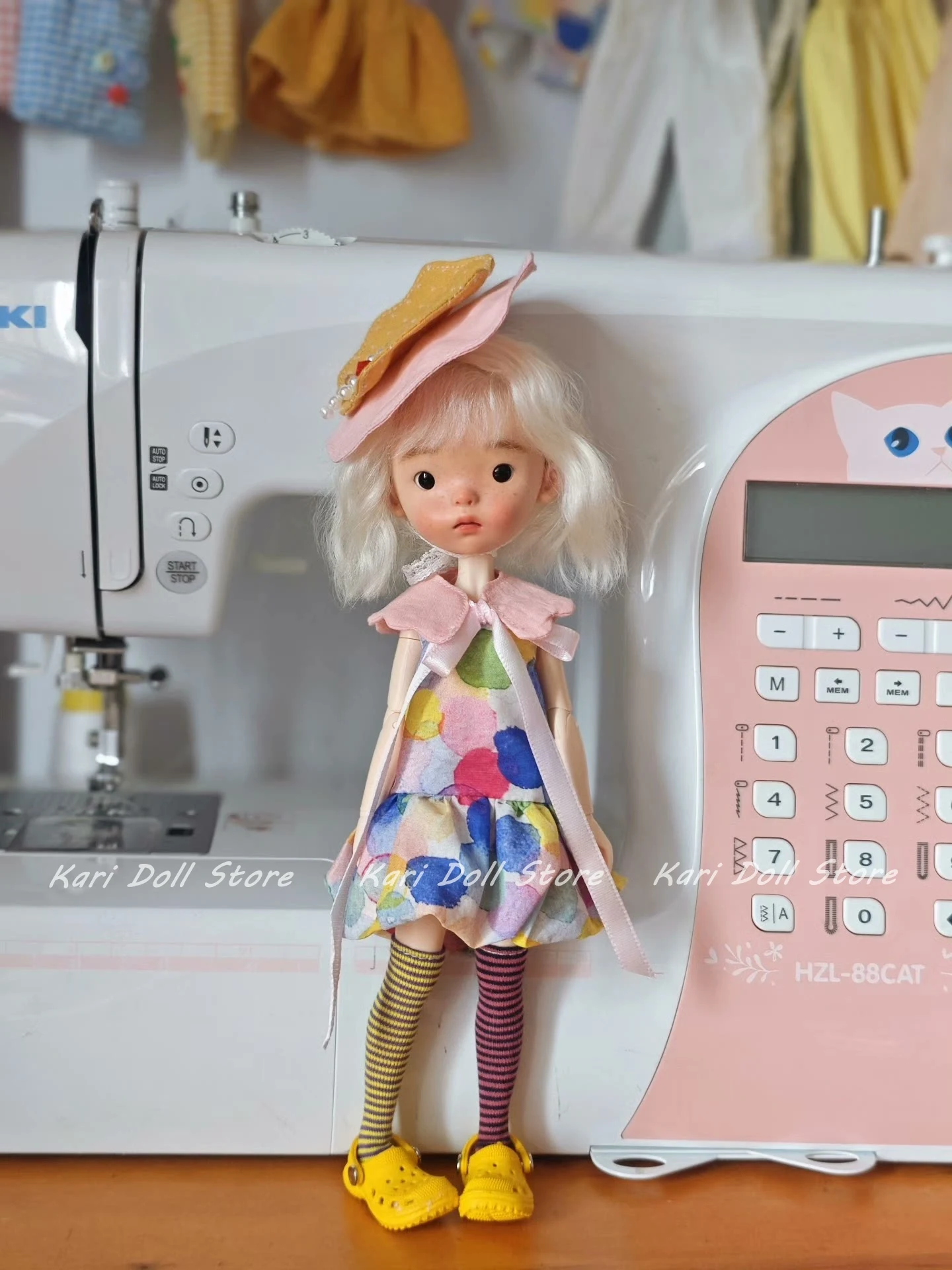 カリ人形の服とスカート アートバブルグループハットセット ランダズ・ランドウドウ人形用