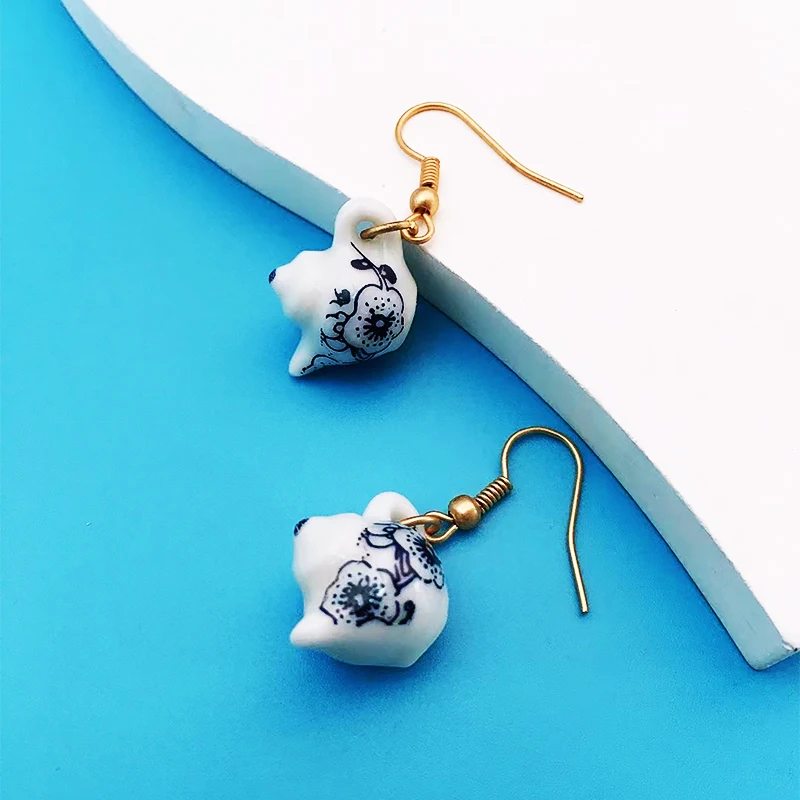 Vintage Handmade Ceramic Cup Design Earrings for Women Chinese Style Blue Pink and White Enamel Teapot Earring Jewelry Gifts