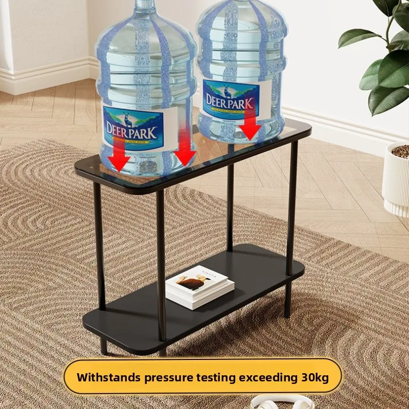 table-de-chevet-robuste-moderne-et-simple-avec-rangement-a-double-niveau-et-fente-etroite-mini-table-d'appoint-a-cote-du-canape-dans-le-salon