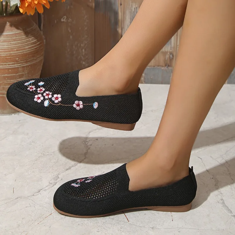 Sapato raso com malha bordada para mulheres, slip-on casual, mocassins rasos, calçado respirável, verão elegante