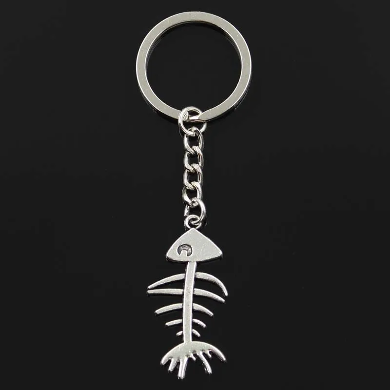 New Fashion Keychain 42x21mm Fish Bone Pendants DIY Men Silver Color Car Key Chain Ring Holder Souvenir For Gift