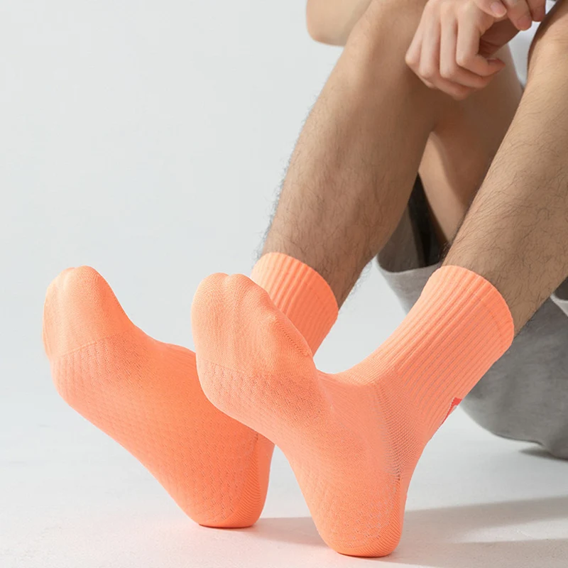 High-Performance Athletic Sports Socks for Running, Training and Fitness