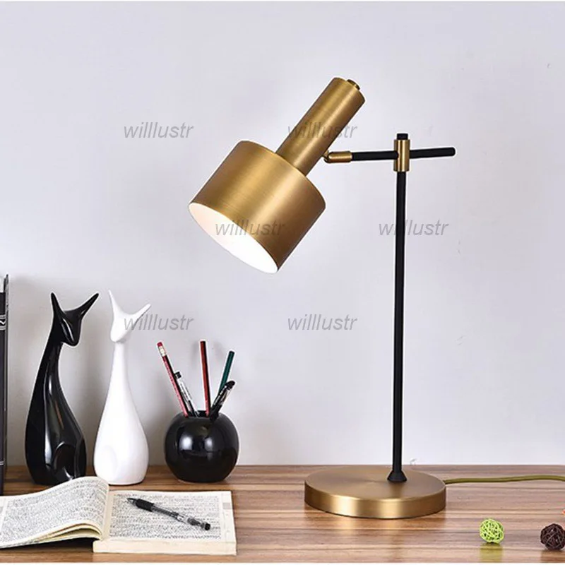 Creative Metal Table Lamp Minimalist Iron Torch Light Luxury Hotel Bar Cafe Study Office Living Room Bedside Gold Desk Lighting