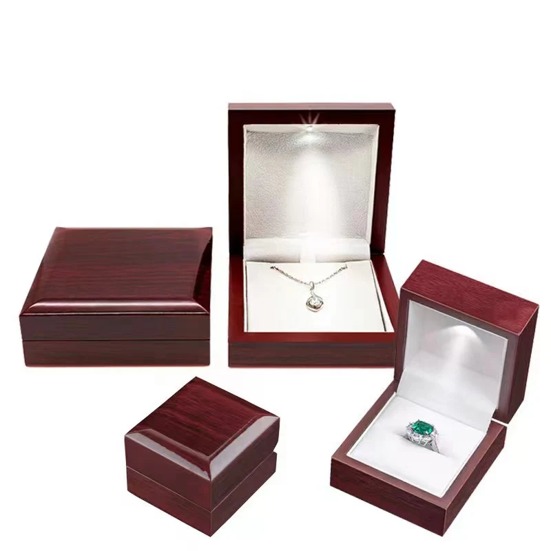 New Arrivals Wooden Wedding Ring Pendant Jewelry Box with LED Light Small Trinket Jewellery Gift Storage Display Case