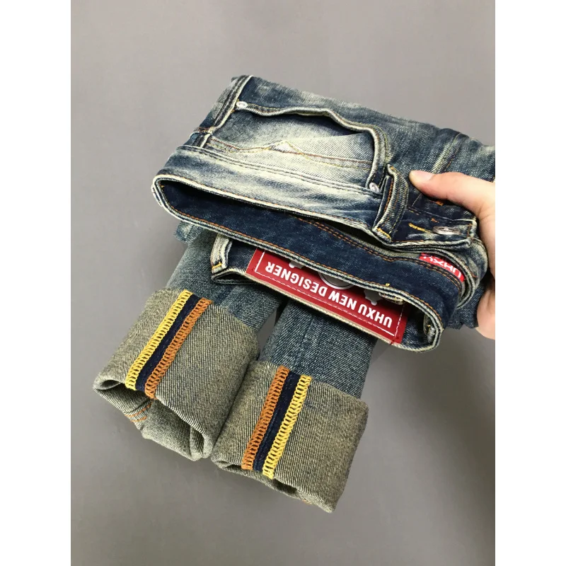 جينز أمريكي عتيق للرجال بنمط خريفي بقصة ضيقة وأنبوب مستقيم صغير اتجاه بسيط كشط 2025 سراويل ريترو جديدة #1