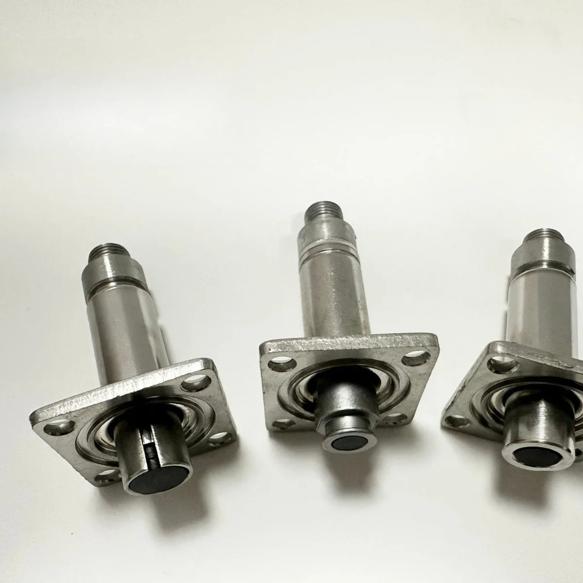 Solenoid valve pilot assembly two-way three-way threaded pressure plate type butadiene rubber fluororubber EPDM