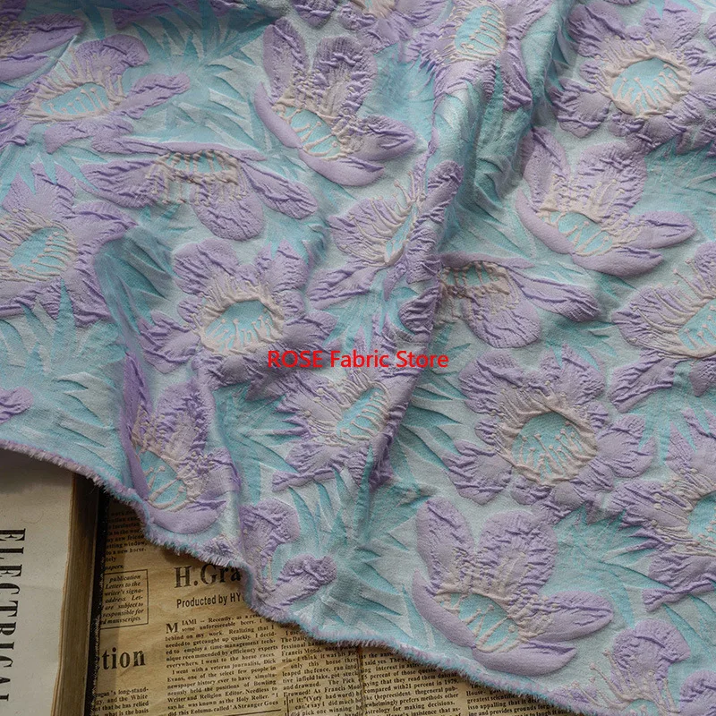ผ้าแจ็คการ์ดลายนูนดอกไม้สีม่วงน้ำเงินขนาดใหญ่ 1 เมตร สำหรับตัดเย็บเสื้อผ้าแฟชั่น ชุดเดรส รองเท้า งาน DIY