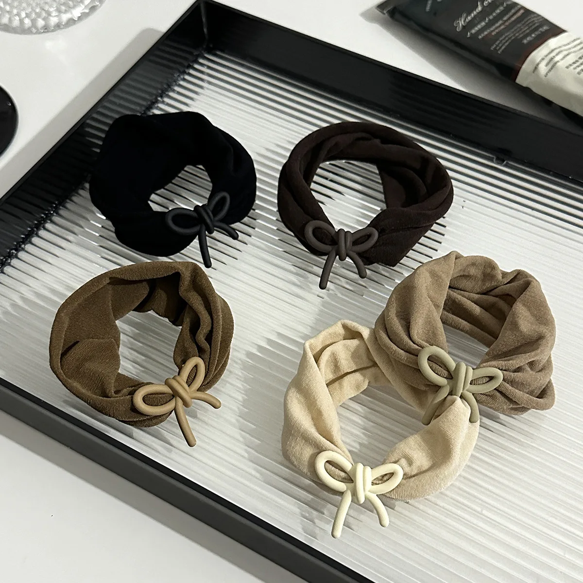 

Гигантская мягкая кожаная маска, кольцо для волос, веревка для головы, женский расширенный высокоэластичный бесшовный браслет, веревка для волос с бантом, аксессуары для волос