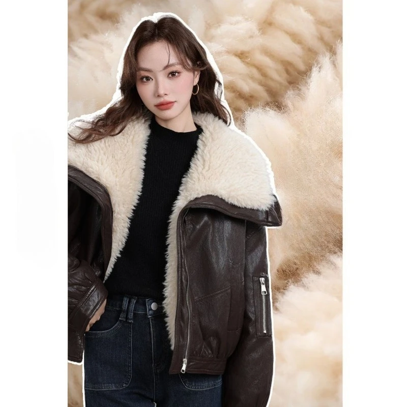 เสื้อแจ็คเก็ตพาร์กาขนเป็ดสั้นคุณภาพสูง ดีไซน์สวยทันสมัย สไตล์วินเทจ ทรงหลวม ปกหนังขนาดใหญ่ สำหรับผู้หญิง