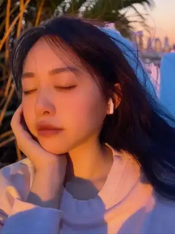 A5- New model Bluetooth wireless headphones, over-ear headphones, noise-canceling bass headphones