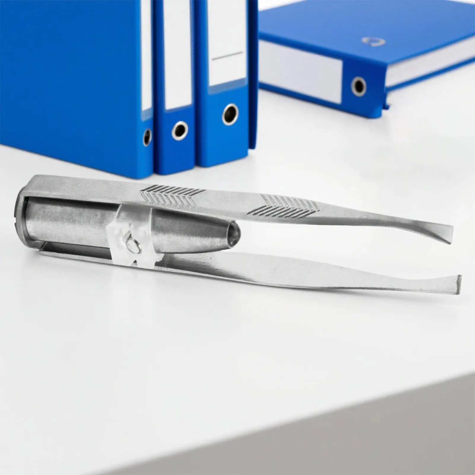 Pinzas para cejas con luz, pinzas para cejas portátiles de acero inoxidable con luz Led, herramientas de maquillaje cosmético para eliminación de cejas