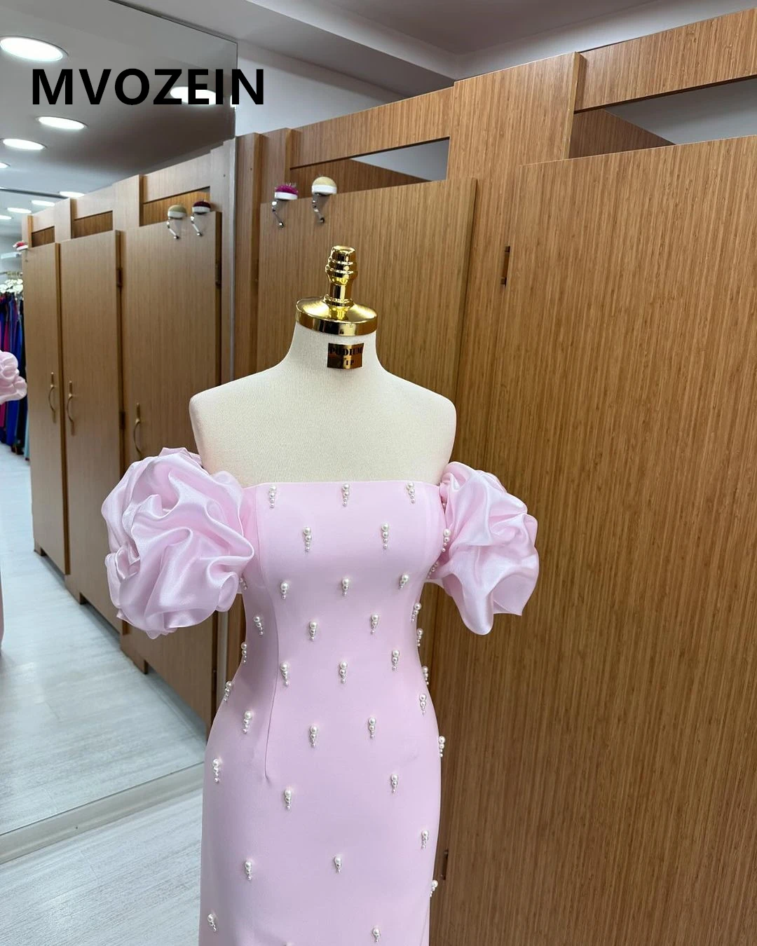 Charming Pink Off The Shoulder Prom Dresses 2024 Satin Evening Dresses Long Pearl Beaded Party Dress Formal Occasion Dresses