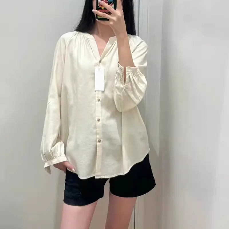 

Мягкая клетчатая рубашка с длинным рукавом, осенняя легкая верхняя одежда для кондиционированных помещений, женская, из вельвета и полиэфирного волокна, с V-образным вырезом, на пуговицах.