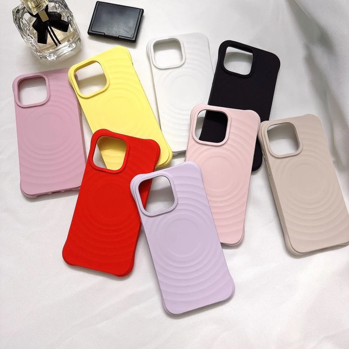 

Ripple Silicone Engraved Letters Magnetic Phone Case Cover for IPhone 13 14 15 16 Pro Max Case for IPhone 16 Pro Max