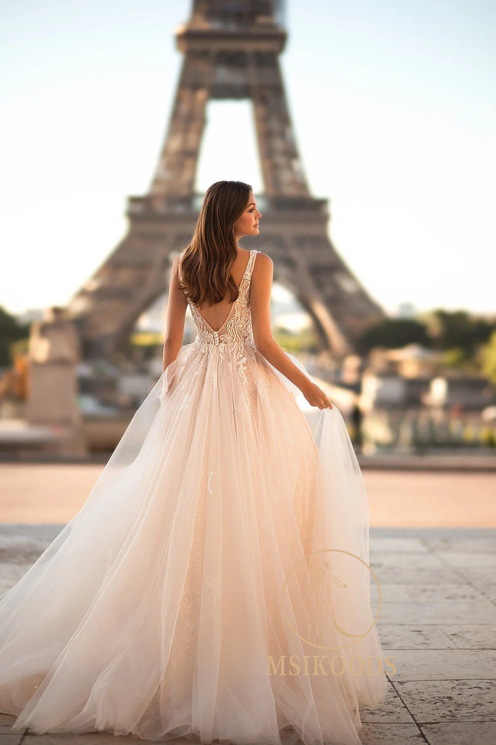 ชุดแต่งงาน Msikoods 2025 ประดับลูกไม้ระยิบระยับ สไตล์โบฮีเมียน แต่งเลื่อม คอวีลึก ผ้าทูลล์ ชุดเจ้าสาวเปิดหลัง ทรงเอไลน์  รับสั่งตัด