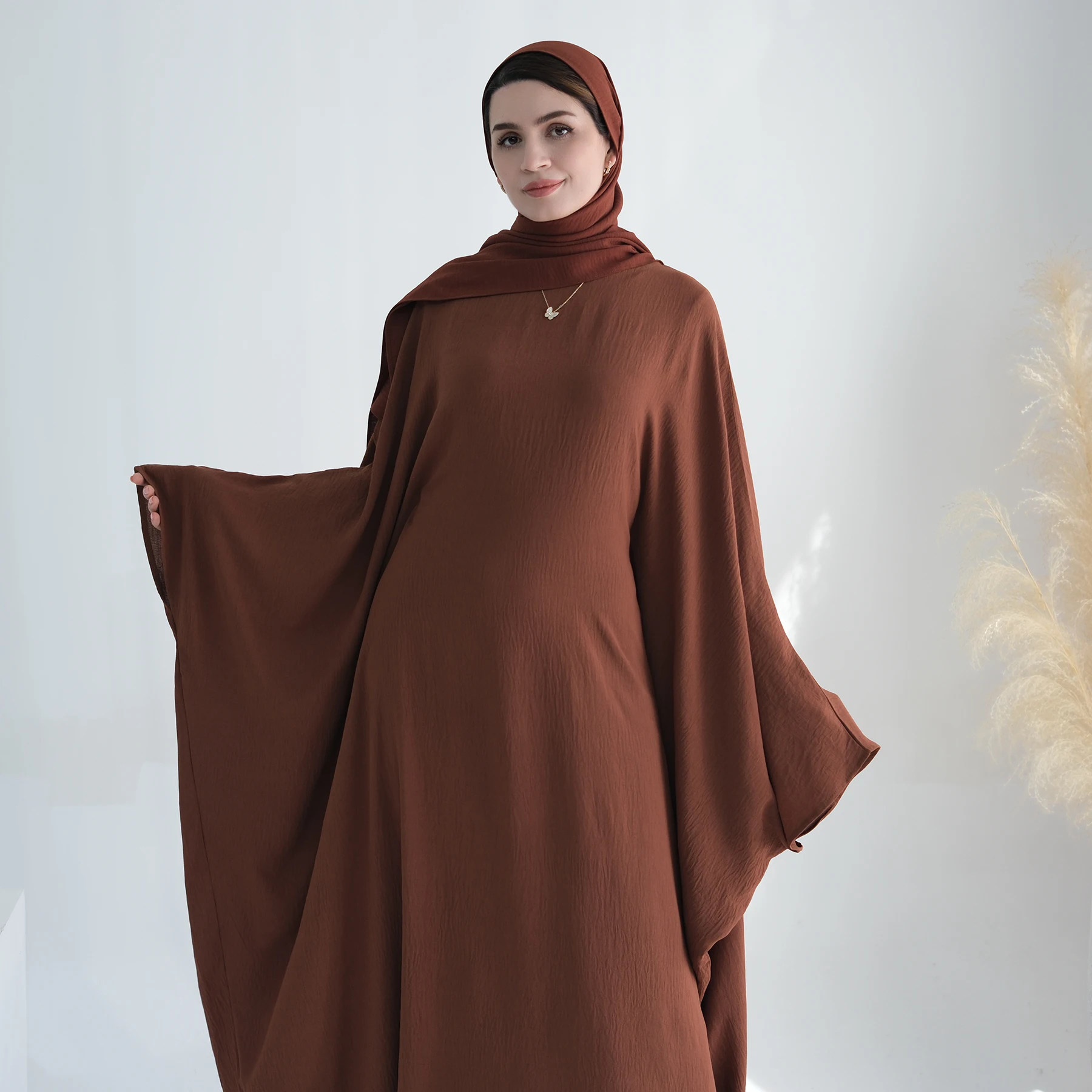 أحدث صيحات الموضة للملابس الإسلامية عباية متواضعة للنساء فستان إسلامي قماش بوليستر عباية تركيا قفطان عباية فساتين نسائية
