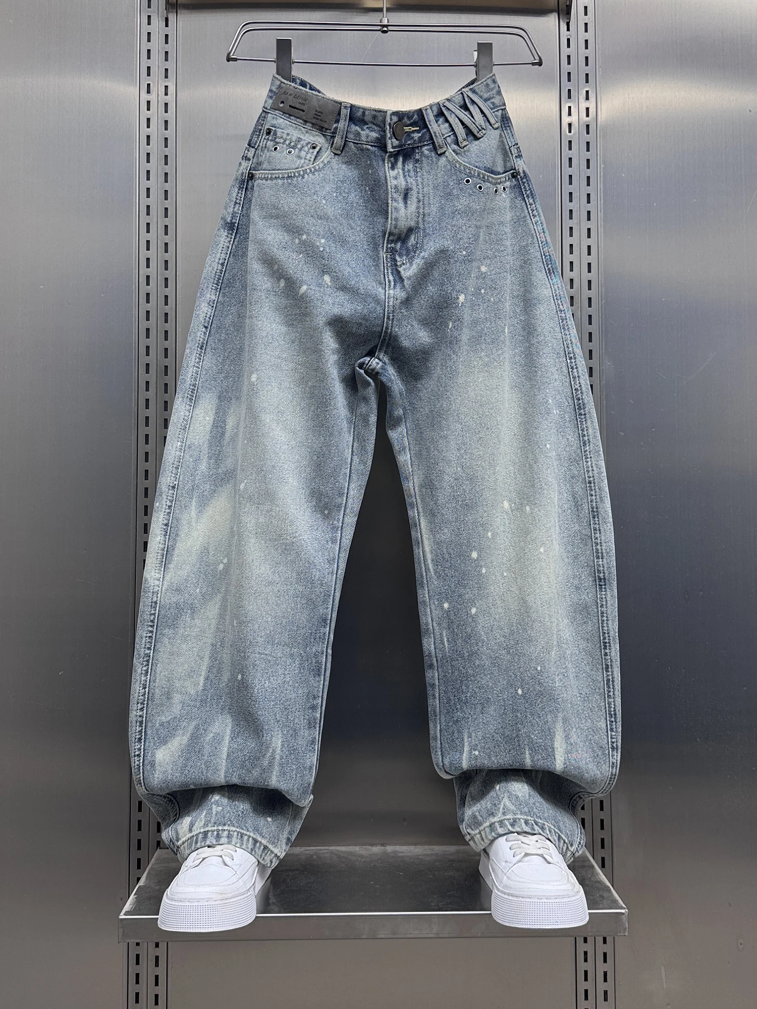 

Мужские джинсы в американском ретро-стиле с эффектом потертости и брызг краски, свободные прямые брюки, модные повседневные джинсы прямого кроя, весна 2026