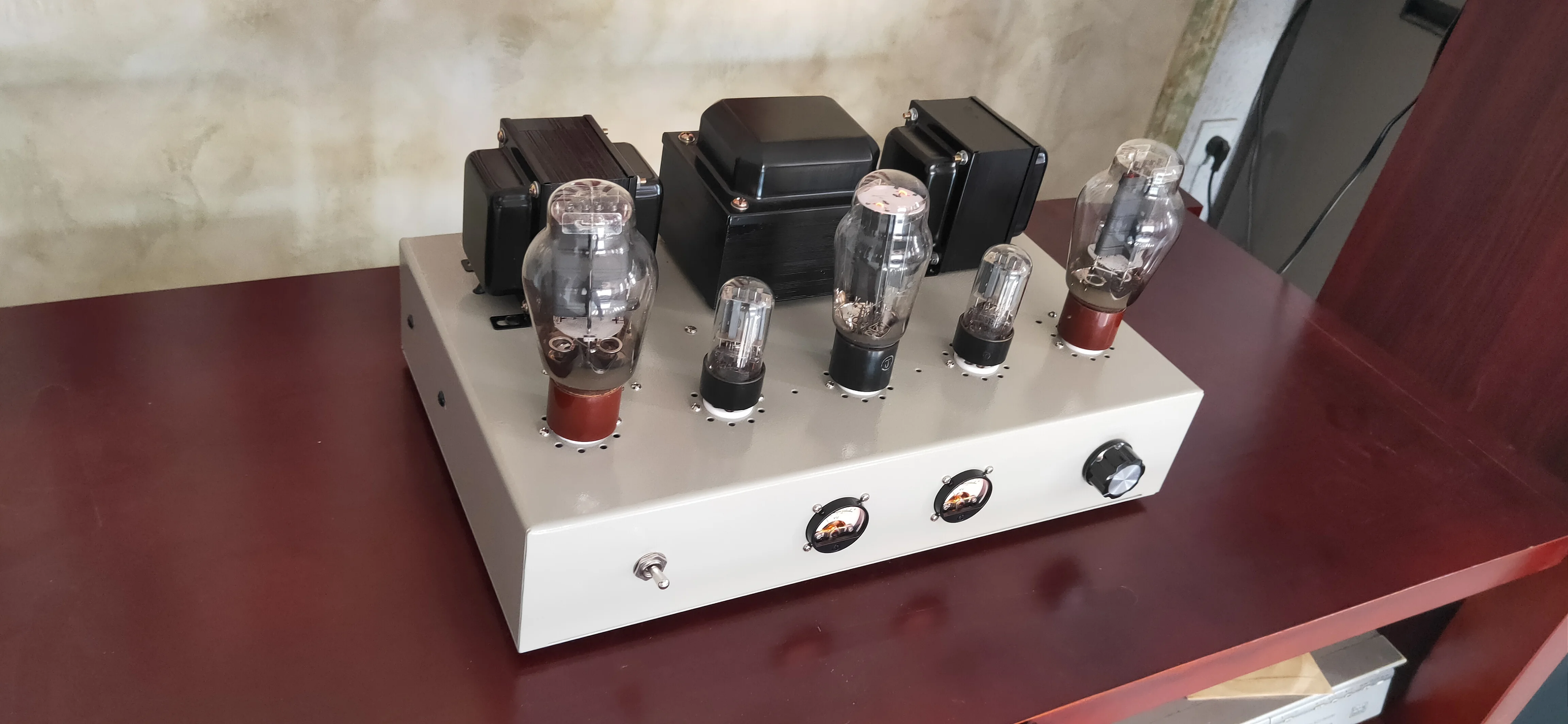 

2022 latest listing hand-built tent 2A3 300B power tube amplifier amplifier 2x5W Coupling capacitor