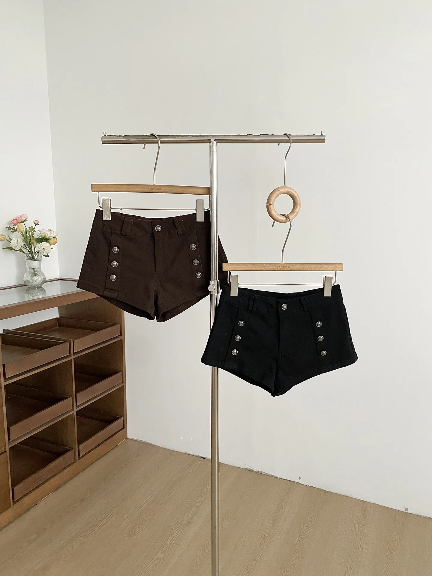 Women's Spring Autumn Streetwear Low Waist Double Breasted Wide Leg Shorts Lady Hot Girl Solid Color Shorts
