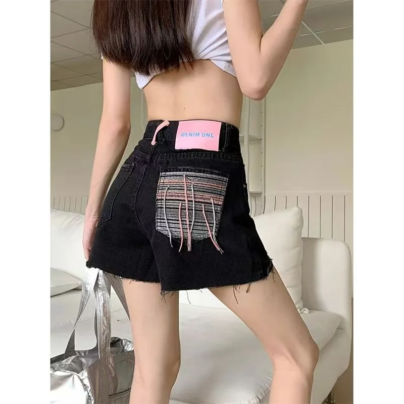 جينز صيفي غير رسمي على الطراز الأمريكي بتصميم كلاسيكي أسود هوتي للنساء سروال جينز نسائي عالي الخصر يرفع الأرداف Jorts Y2k