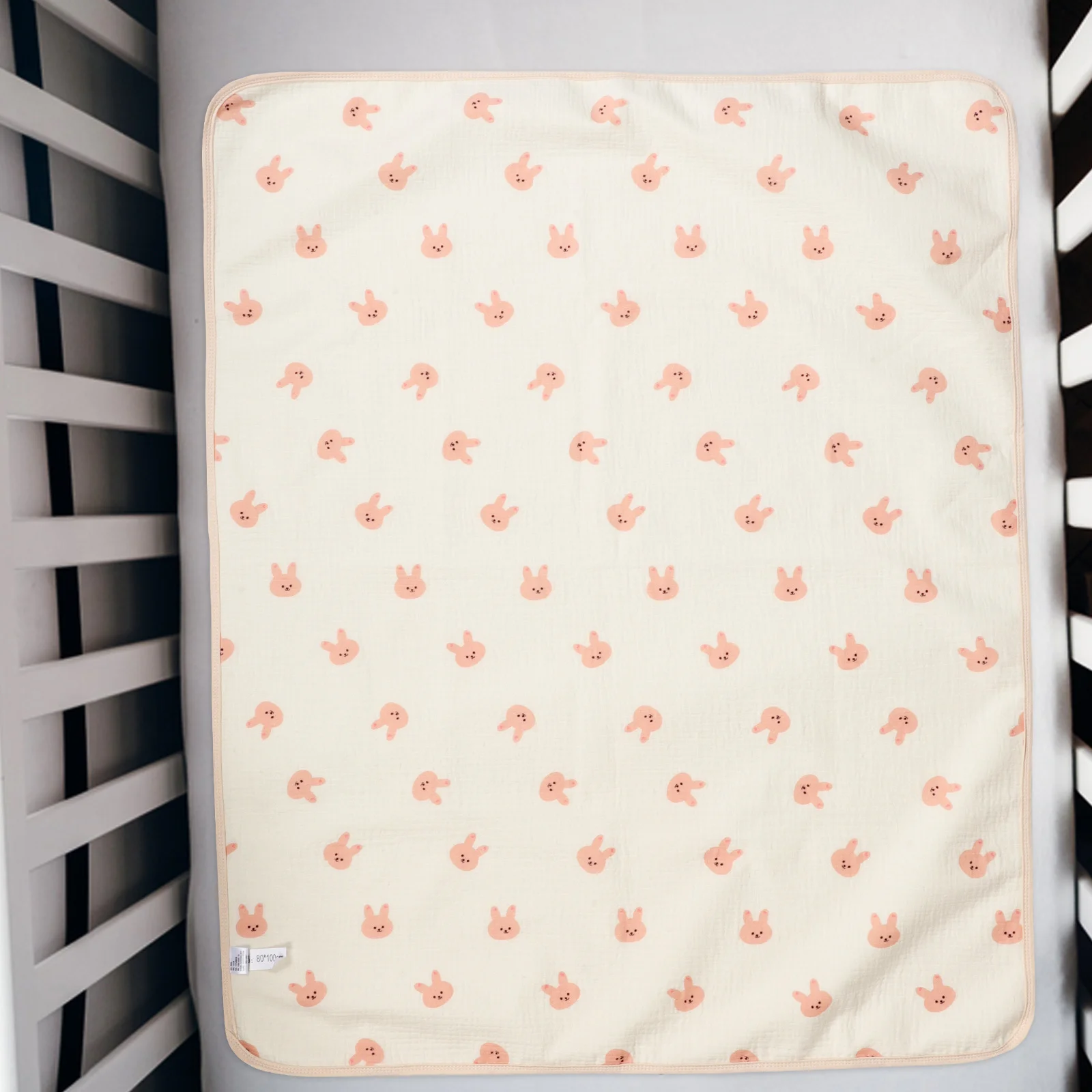 حصيرة تغيير حفاضات الأطفال المقاومة للماء وقابلة للغسل من القماش المجعد وسادة حفاضات محمولة لحماية ترطيب سرير السفر