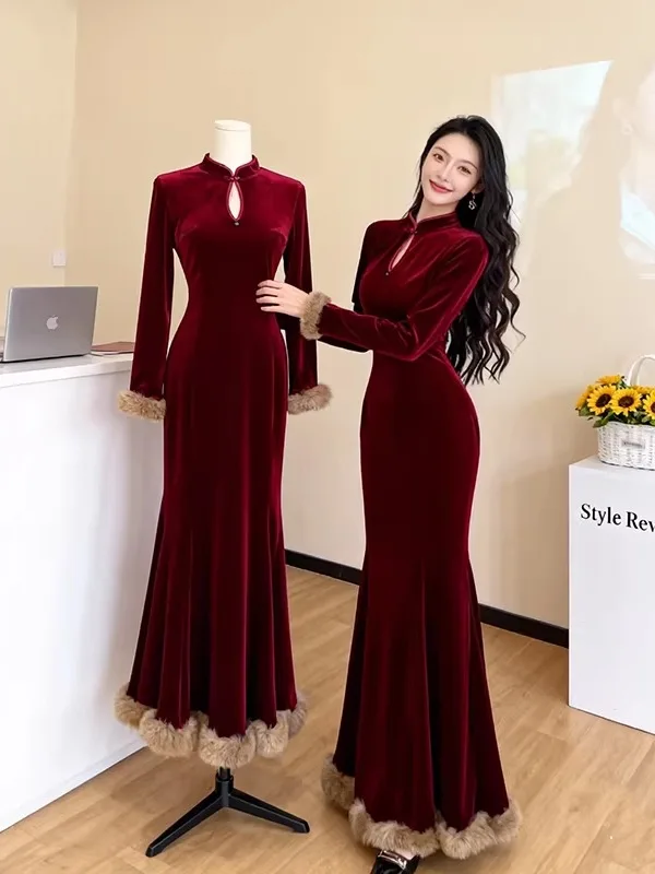 

Новая китайская улучшенная юбка-флаг из плотного бархата с узором лотоса, красная, с эффектом «рыбий хвост», из 100% полиэфирного волокна, Зима 2025