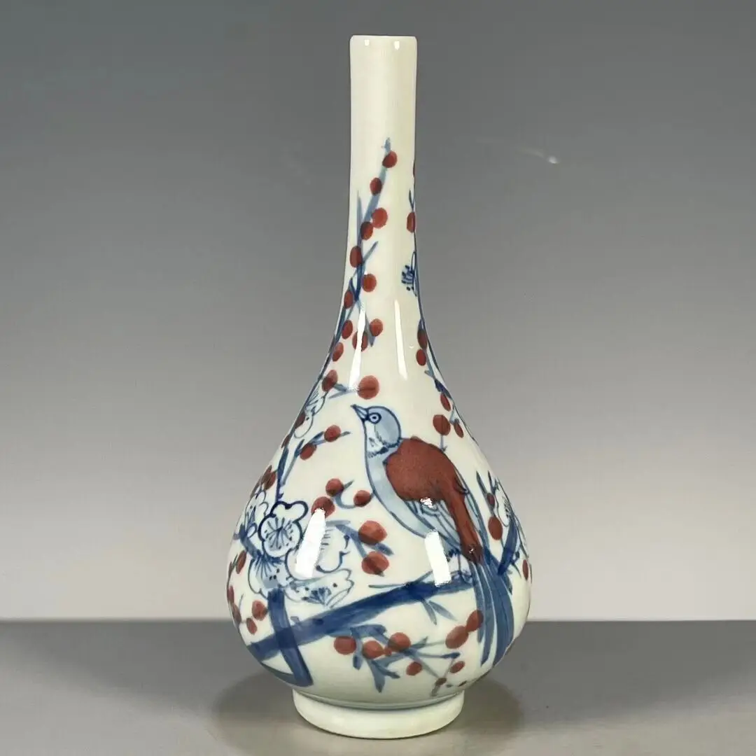 

Fine Chinese Porcelain Vase Blue And White Flower Pattern Traditional Asian Decorative Tabletop Artistic Centerpiece