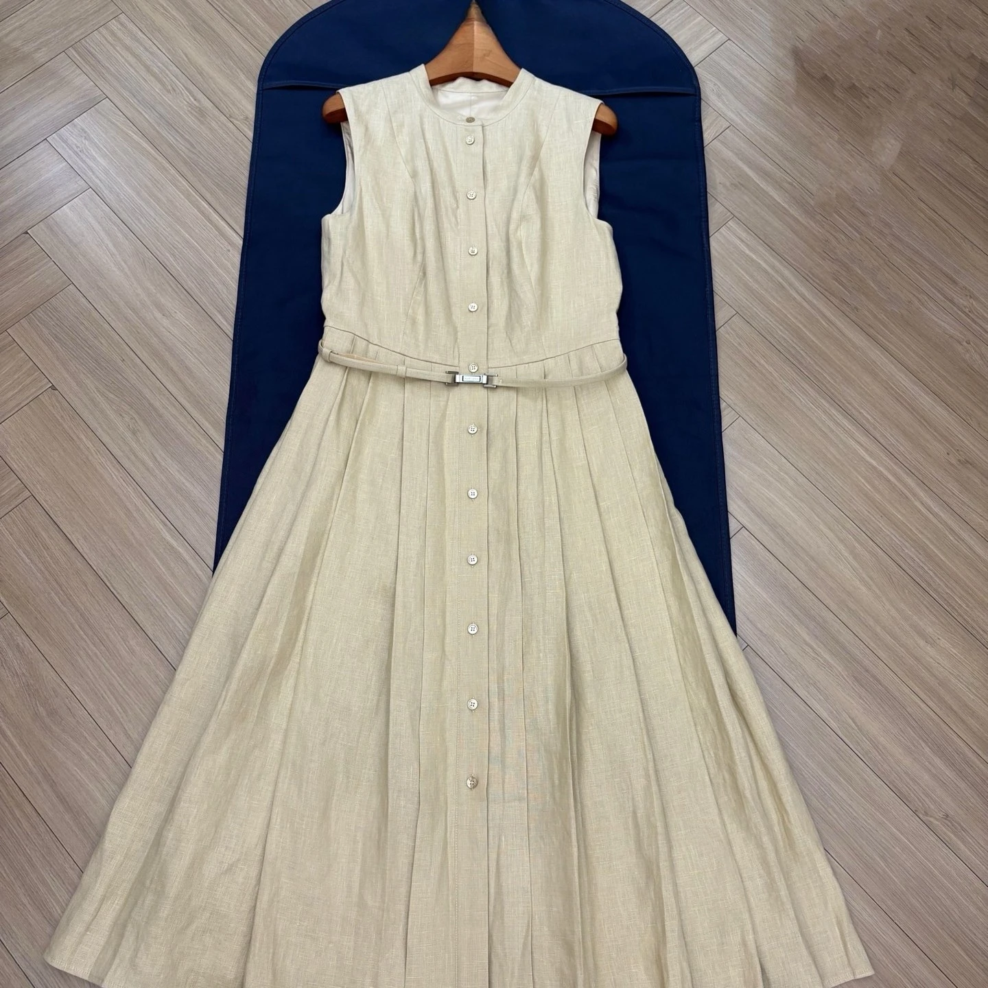 

Бежевое женское платье миди без рукавов, новинка 2025 года