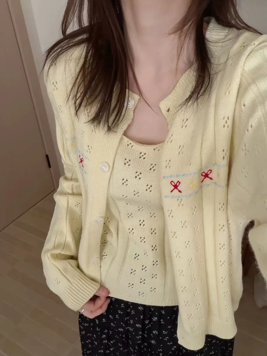 Elegant Knitted Cardigan And Vest Set for Women with Embroidered Flowers Trendy Lazy Two-Piece Autumn Outfit Floral Print