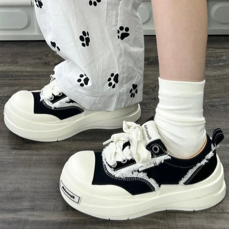 Fashion Couple's Canvas Shoes Spring Autumn Height Increase Women Footwears Comfort Outdoor Non Slip Men Sneakers Zapatos