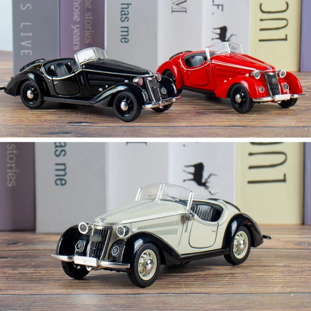 1/32 Wanderer W25K Classic Alloy Diecast Car Model Simulation Vehicles Model Toy Sound And Light Pull Back Car Boy Toy Gifts