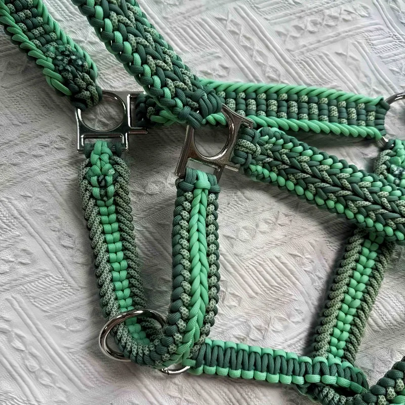 2025 بالجملة رسن حصان شخصي ناعم ولكن قوي حبل نايلون تصميم شعار مخصص خيار معدات الحصان