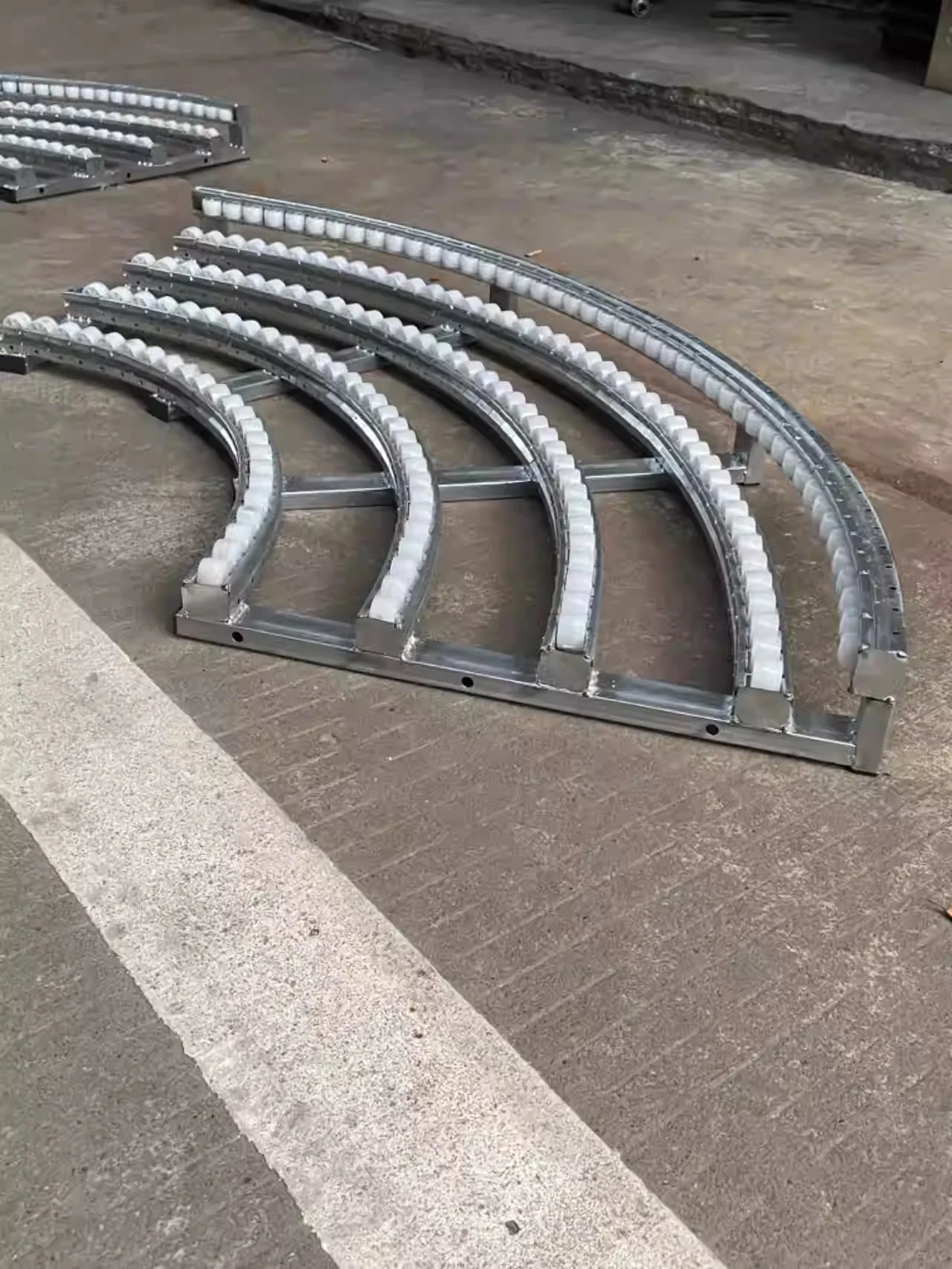 HCYHigh Efficiency Heavy-  Track Rollers Guide Rails Portable Loading Unloading Equipment Rotatable Slide Roller Guide Rails