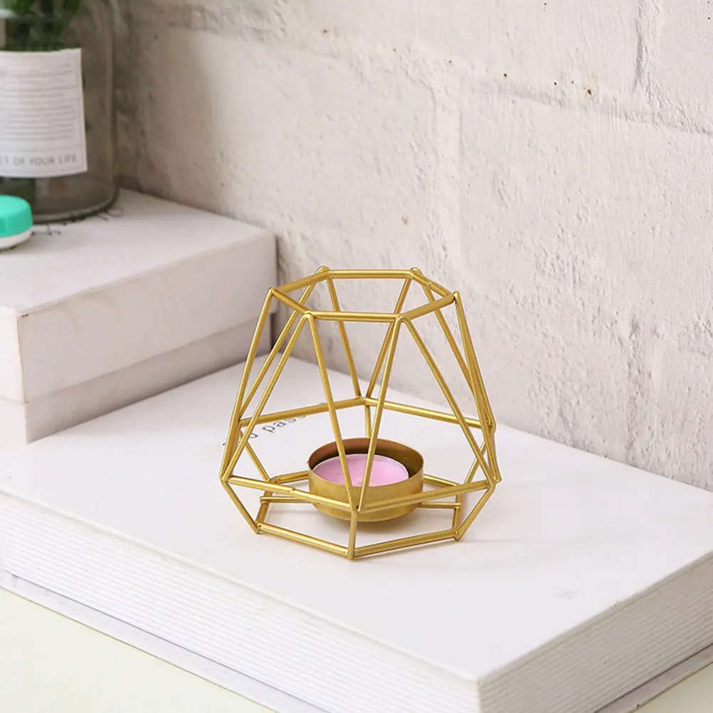 

2pcs Gold-plated Candlesticks Creative Geometric Iron Craft Hollow Candleholders Elegant Desk Decorations Tabletop Accessories