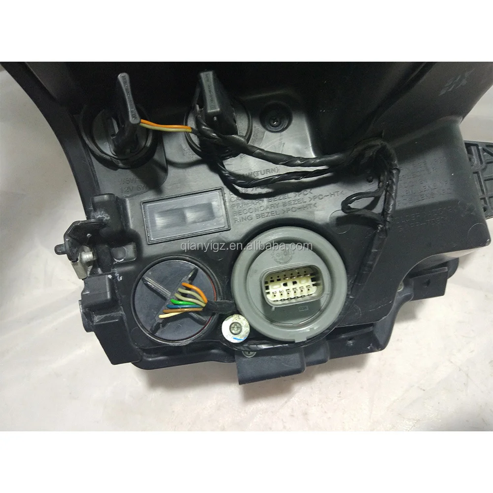 For Cadillac automotive headlights ATS Halogen Headlight 2015 Original Use of Lighthouse HD Lens Removal of Car Cover