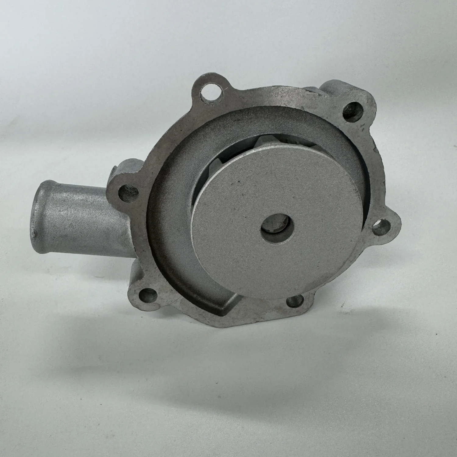 Water Pump MM433-17001 For Mitsubishi Engine L3C L2C L3E L2E L3E L3A L2A 30L45-00100