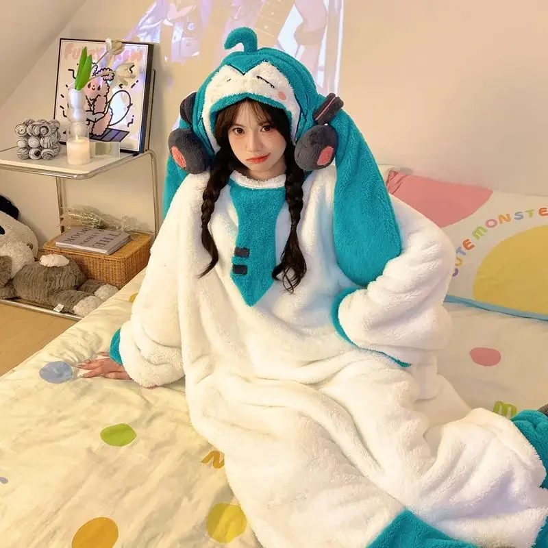 

Новинка 2026, домашняя одежда в стиле аниме, милые цельные пижамы с героями мультфильмов Kawaii Mi-ku, зимние коралловые бархатные пижамы для пар, анимация, ГОРЯЧАЯ ПРОДАЖА