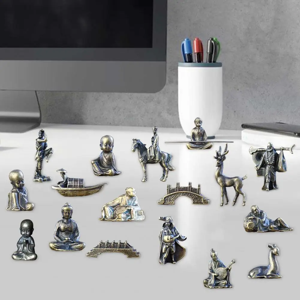 Mini Figures Figurine Retro Alloy Miniature Figures Statue Desktop Micro Landscape Ornament for Table Rockery Flowerpot