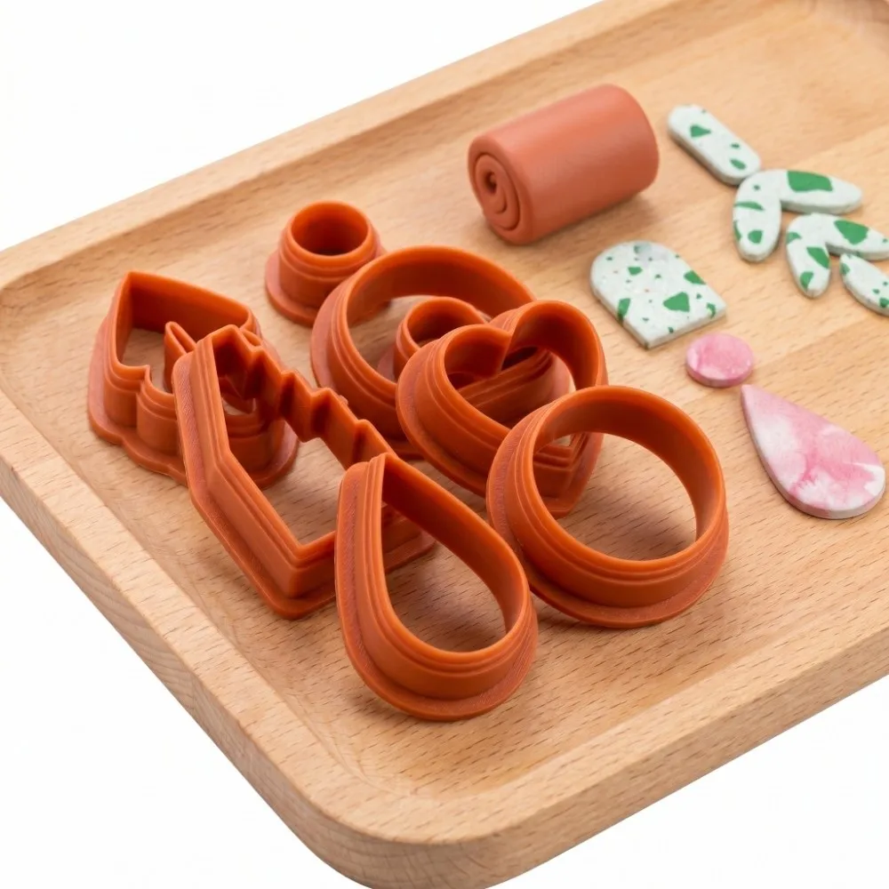 

142Pcs Plastic Clay Cutter Equipped with storage bag Lightweight & easy to use Polymer Clay Tool Various shape cutters