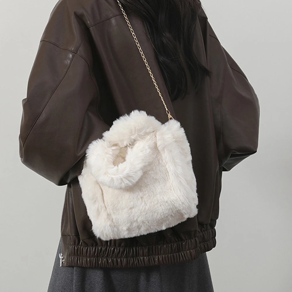 Зимняя плюшевая сумка на плечо, пушистые сумки из искусственного меха для женщин, мини-теплая мягкая сумка-шопер с цепочками, сумка через плечо, клатч