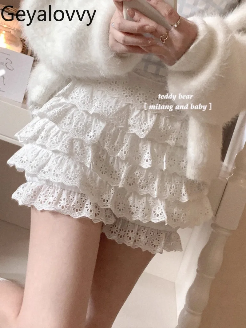 

Japanese Original Fungus Edge Lace Puffy Cake Short Skirt Sweet Girl Versatile High Waist French Temperament Shorts Skirts