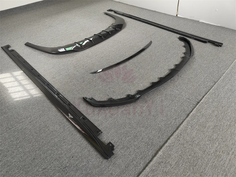 

For Continental Flying Spur Car Carbon Fiber W12 Style Body Kit Front and Rear Diffuser Lip Spoiler Side Skirt Body Kit